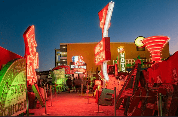 Top 10 Things to Do in Las Vegas: A Must-See Guide for First-Time Visitors 7 image 7